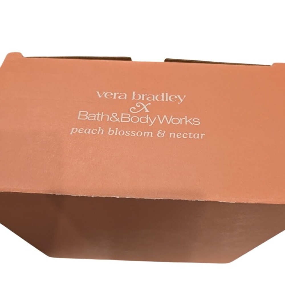 Vera Bradley x Bath & Body Works Peach Blossom & Nectar Tote & 6 Piece Gift Set - Picture 4 of 6